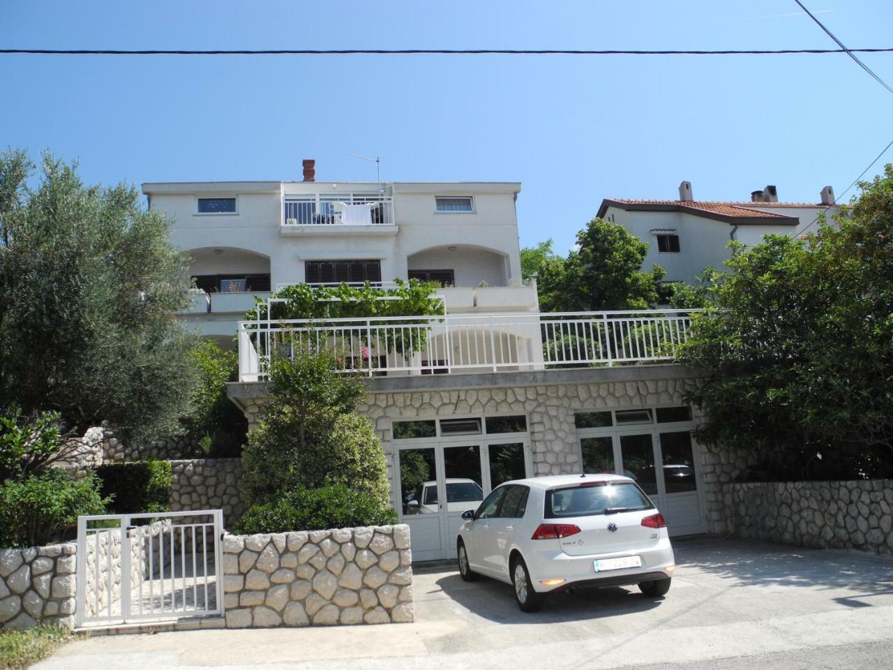 Apartments Boti Dramalj Esterno foto